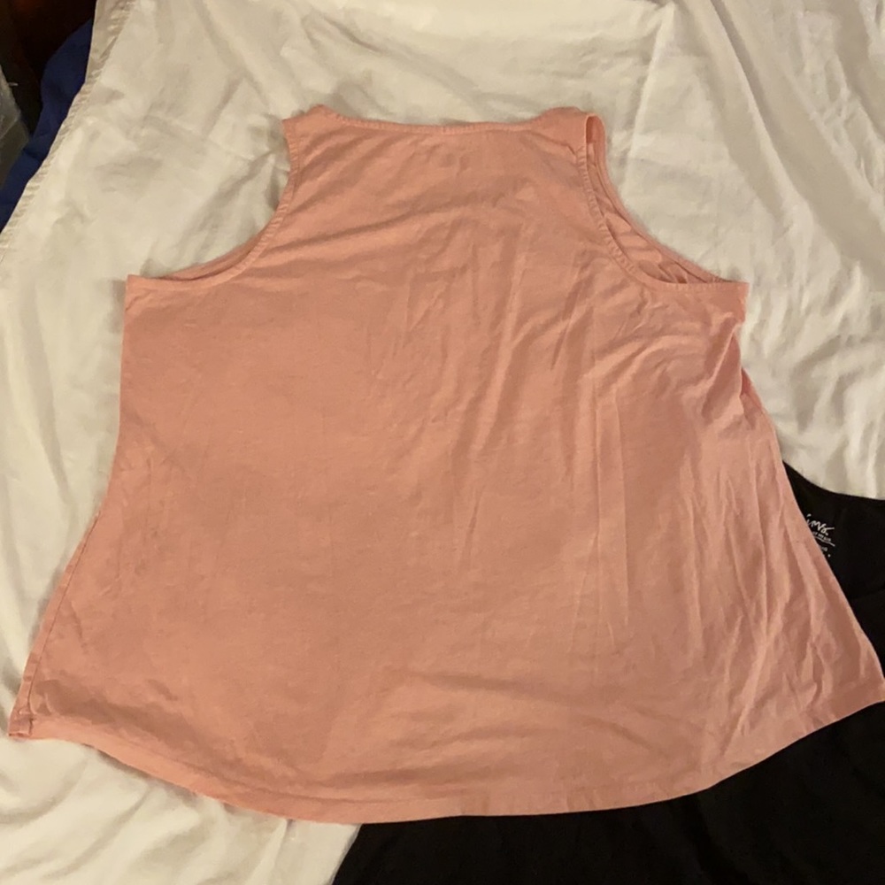 Flowy tank tops - Picture 7 of 9